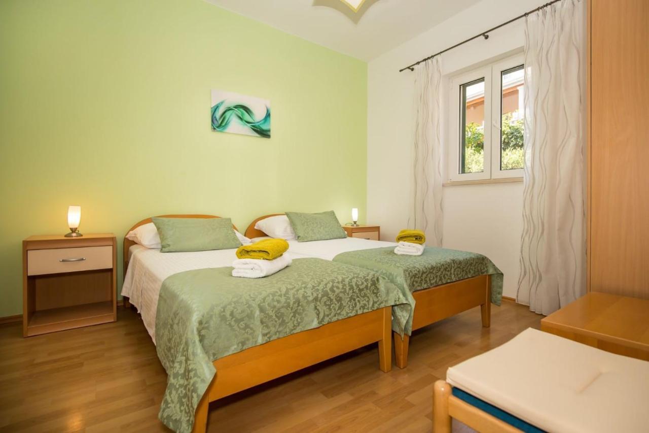 Apartmani Filipic Bol Exteriér fotografie