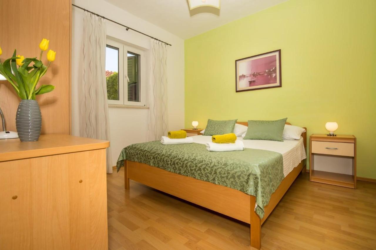 Apartmani Filipic Bol Exteriér fotografie