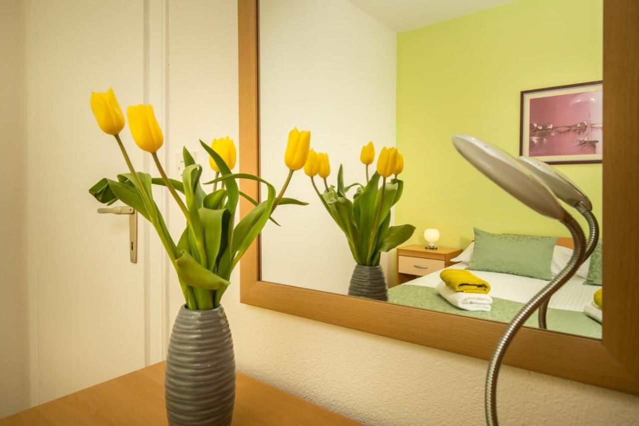 Apartmani Filipic Bol Exteriér fotografie